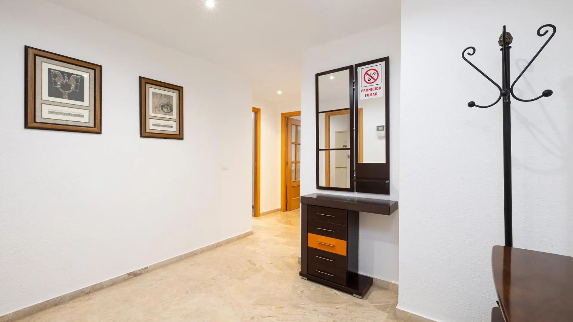 H2M Teatinos Pool & Terrace Apartment Malaga 0*,