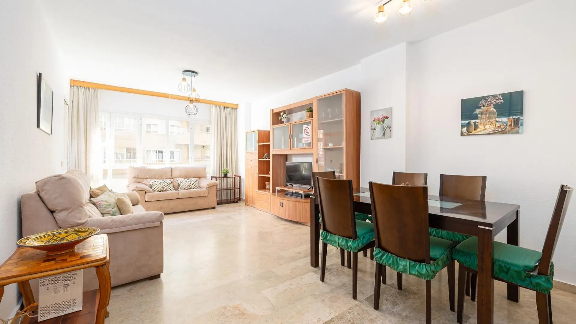 H2M Teatinos Pool & Terrace Apartment Malaga Spain